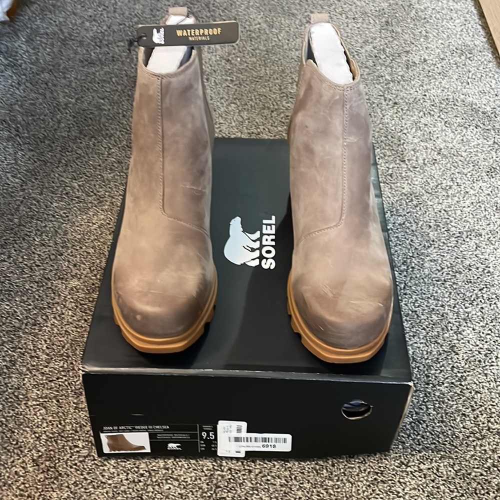 Sorel Joan of arctic wedge III Chelsea boot bootie